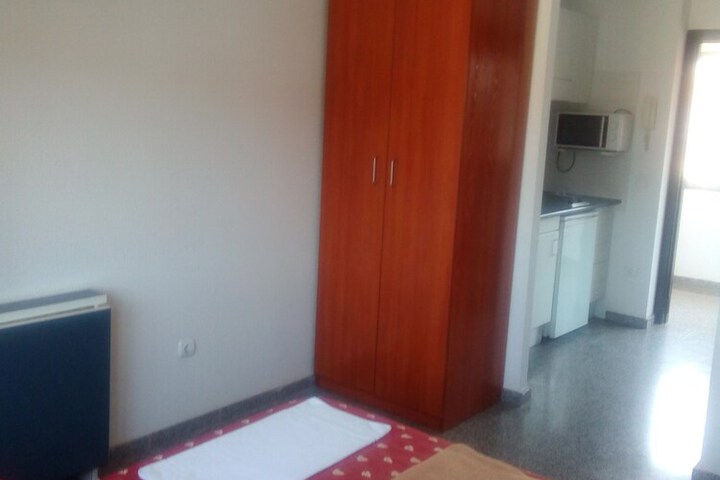 Room 10 of 21