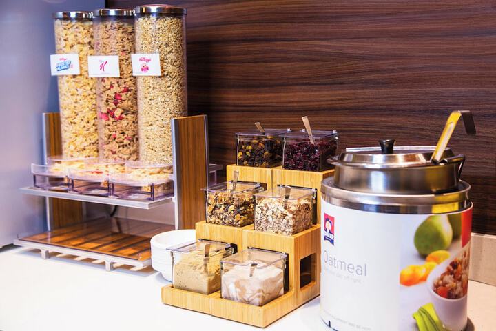 Breakfast/Coffee Service 20 of 25