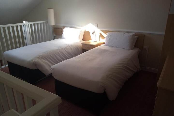 Room 12 of 26