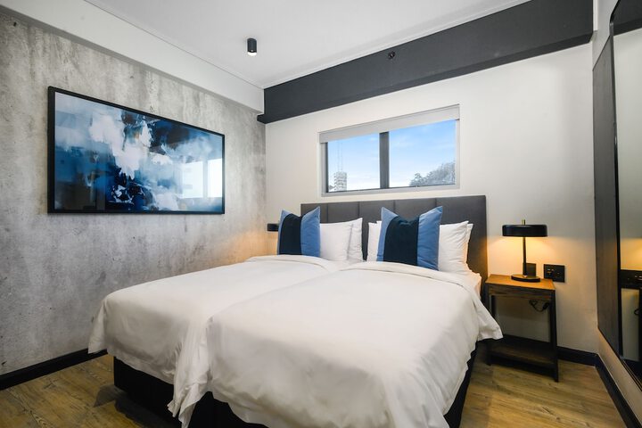 Room 38 of 210