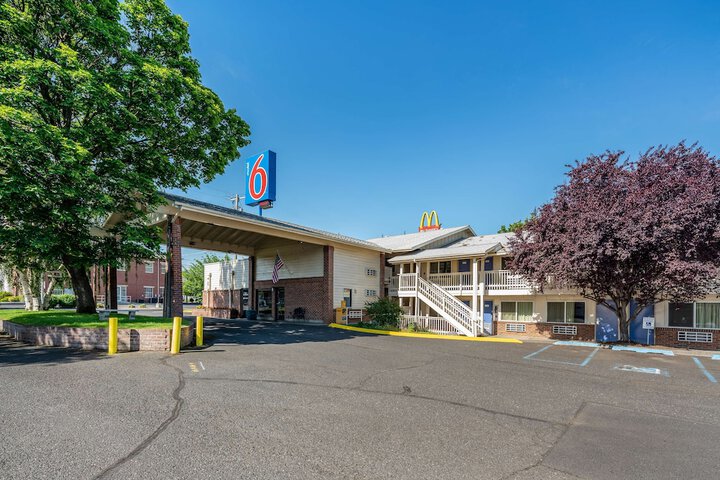 Hotel 151 of 154