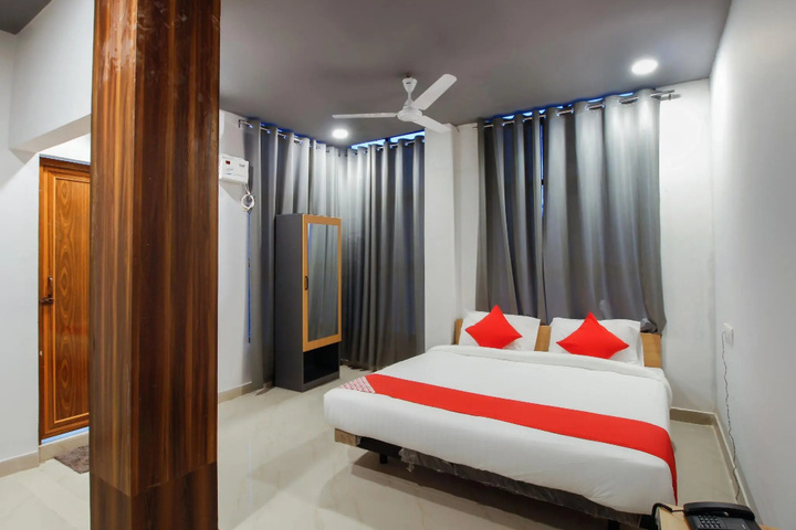 OYO Flagship 41157 Aditya Palace Beltola Survey