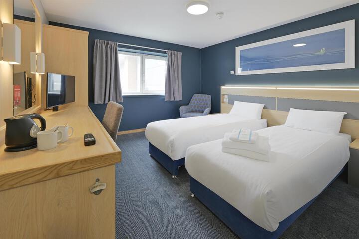 Room 2 of 19
