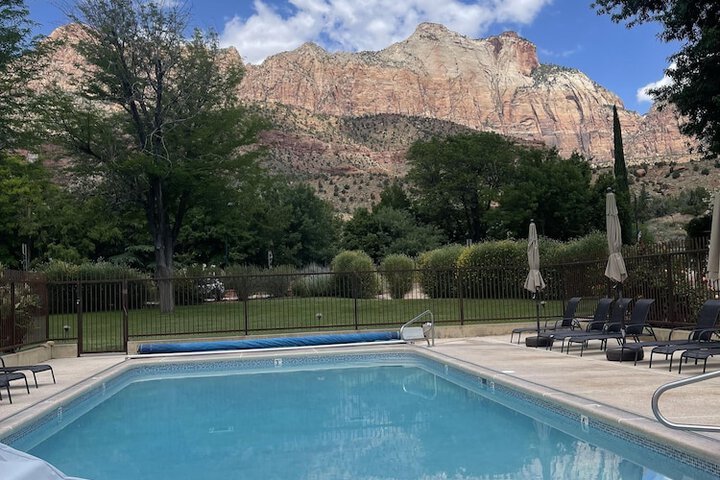 Pool 41 of 55
