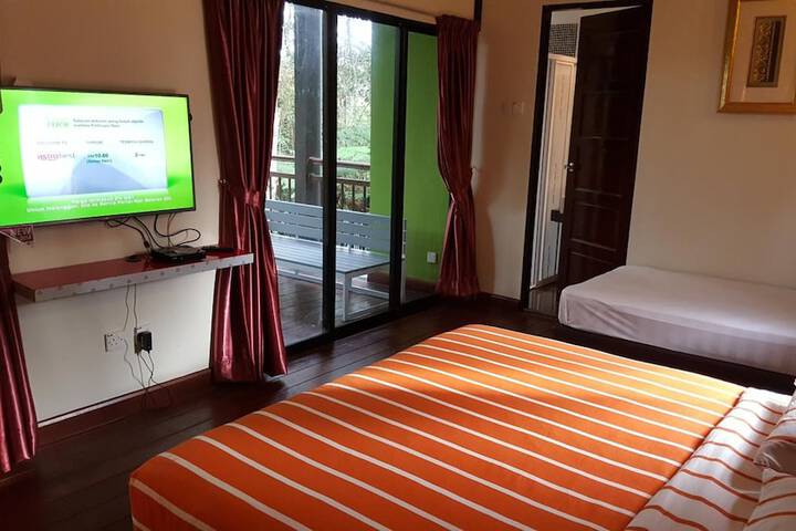 Room 9 of 46