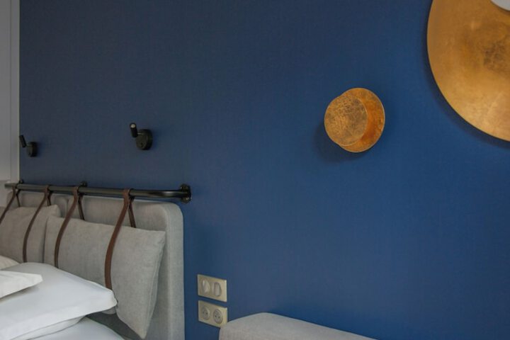 Room 27 of 50