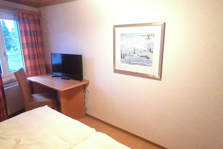 Room 18 of 29