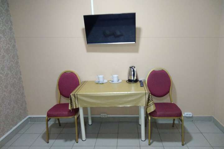 Room 6 of 29