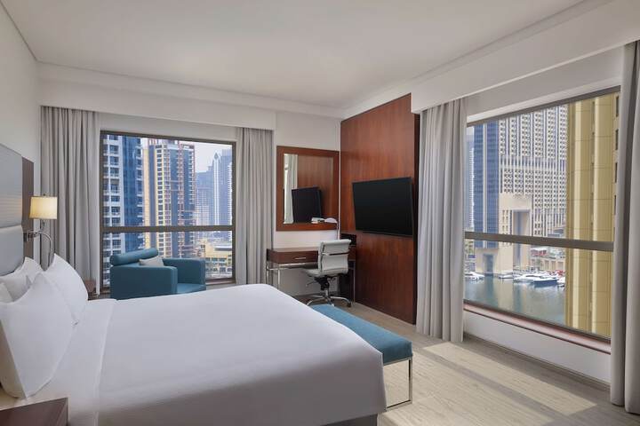 Room 38 of 199