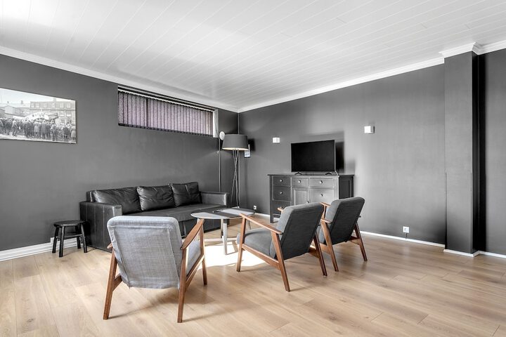 Room 25 of 44