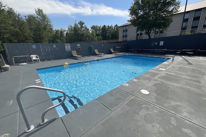 Pool 16 of 21