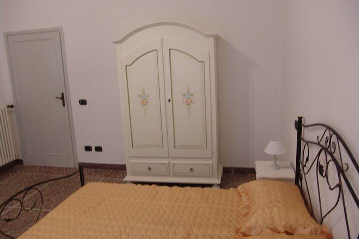 Room 15 of 64