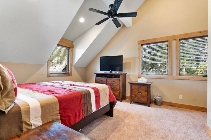 Room 9 of 57