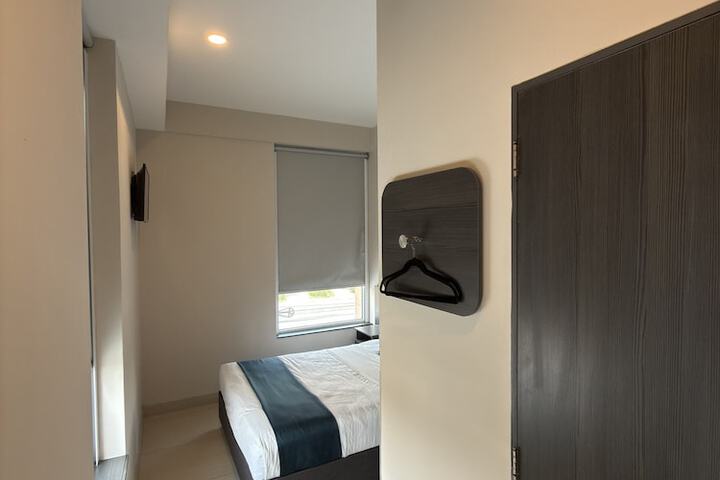 Room 9 of 24
