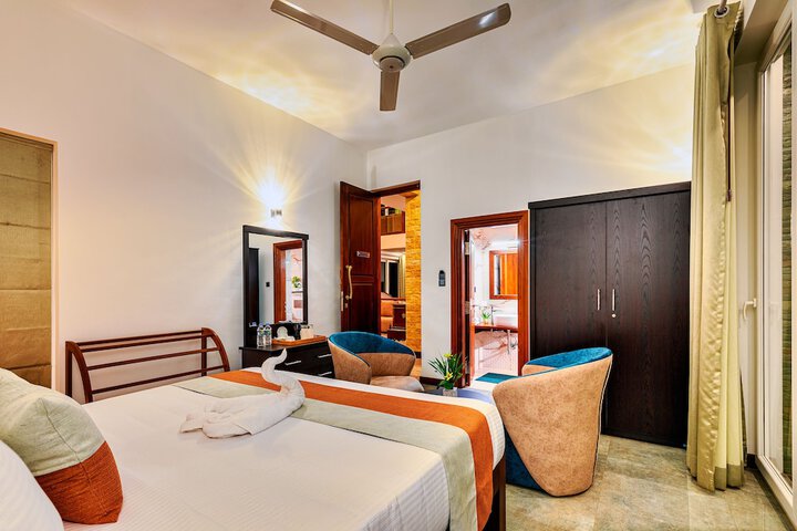 Room 3 of 45