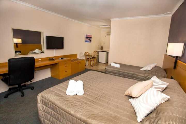Room 15 of 31