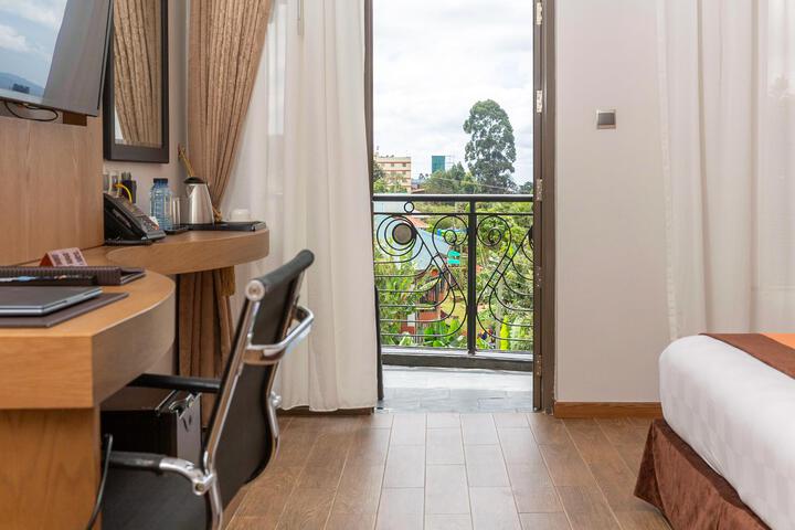 Room 40 of 70
