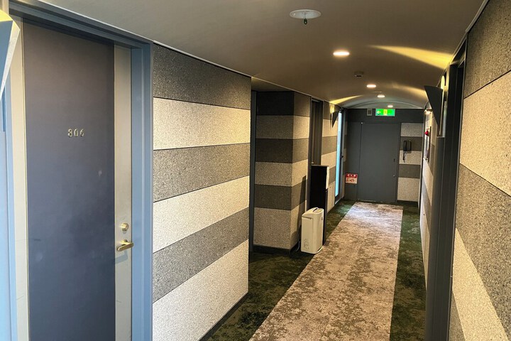 Ballroom/Hall 20 of 24