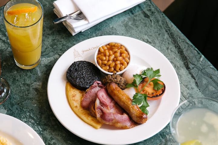 Breakfast/Coffee Service 66 of 146