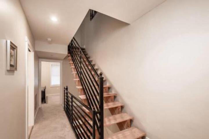 Charming 4BD Gem with Balcony and Patio in Philadelphia, NJ