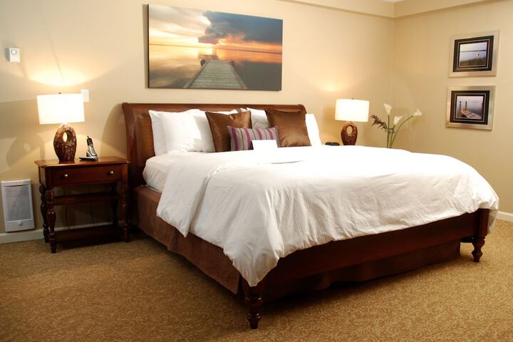 Room 3 of 82