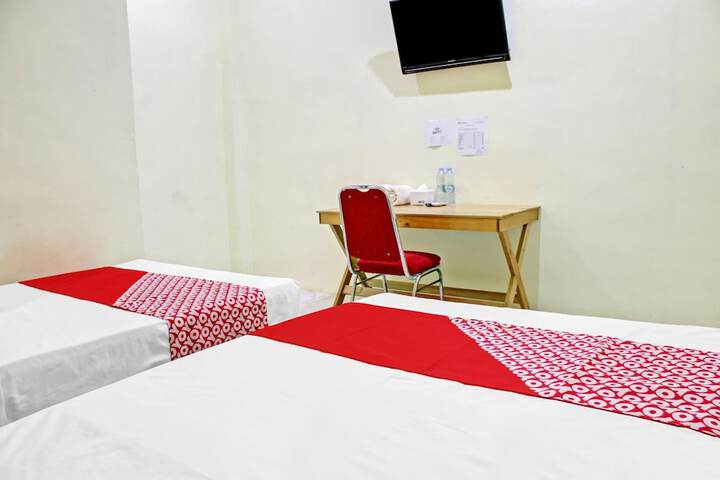 Room 17 of 27