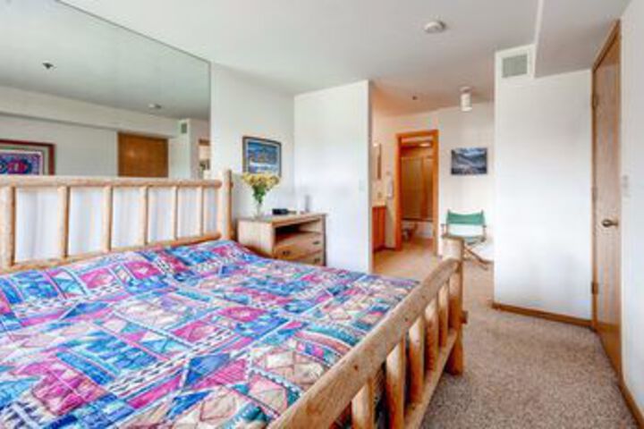 Room 107 of 434
