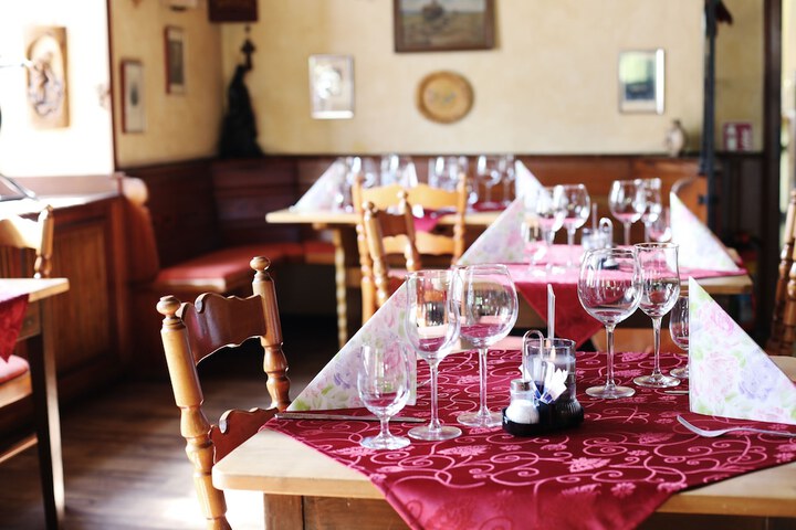 Dining 84 of 107