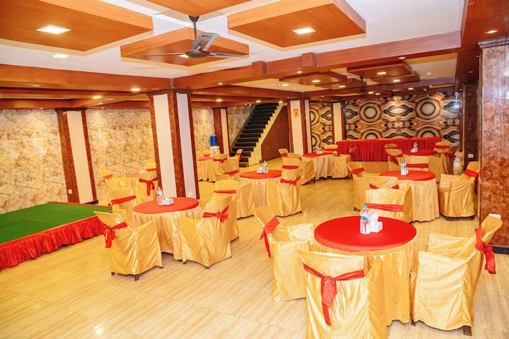 Ballroom/Hall 38 of 45