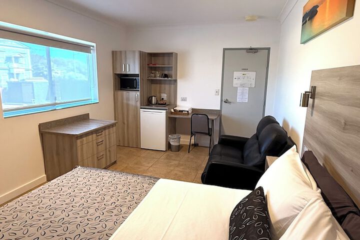 Childers Oasis Motel