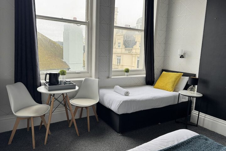 Room 10 of 283
