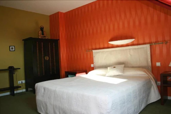 Room 11 of 73
