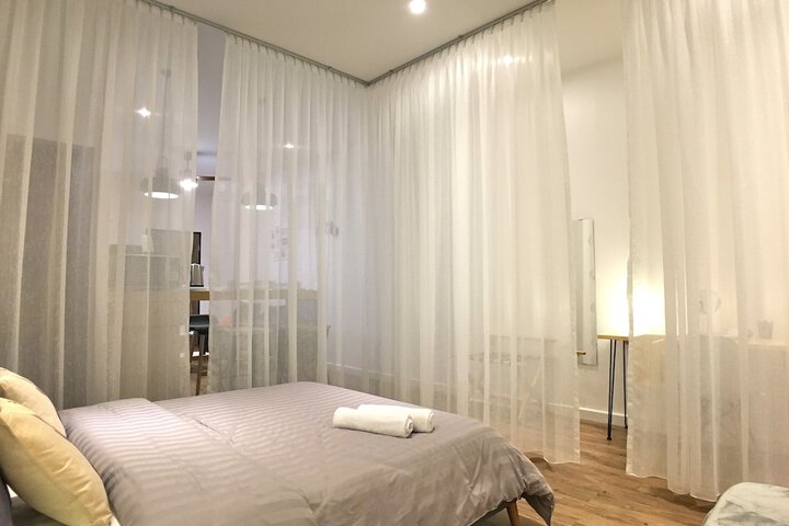 Room 8 of 50