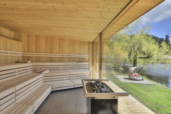 Spa 20 of 51