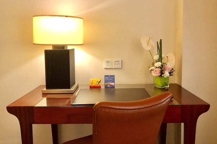 Room 9 of 23