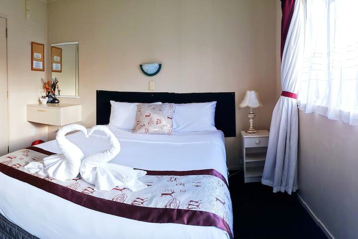 Room 21 of 76