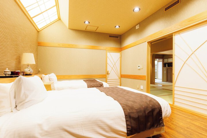 Room 21 of 175