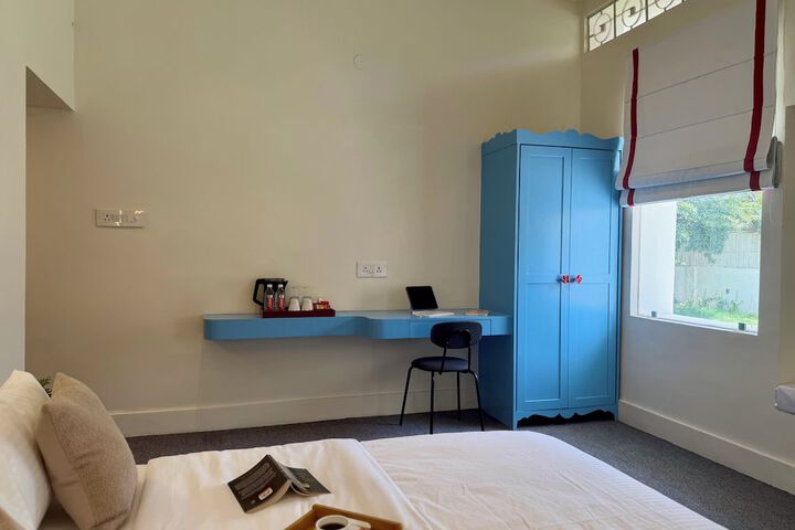 Room 33 of 70