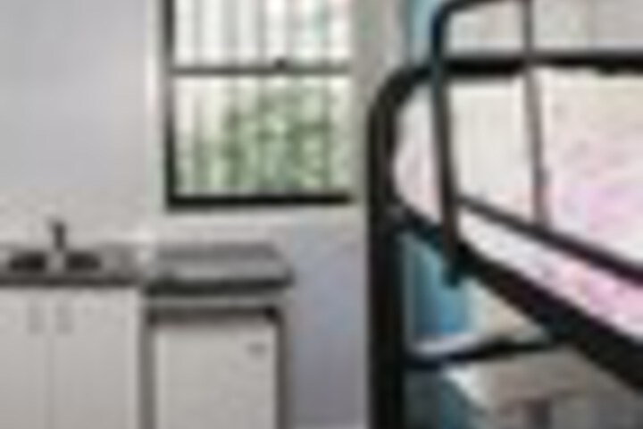 Room 8 of 27