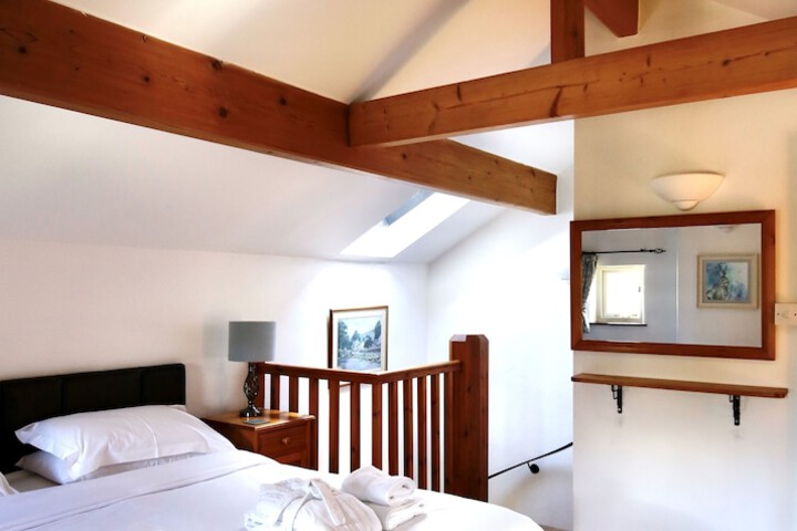 Room 8 of 62