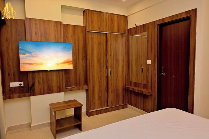 Room 35 of 78