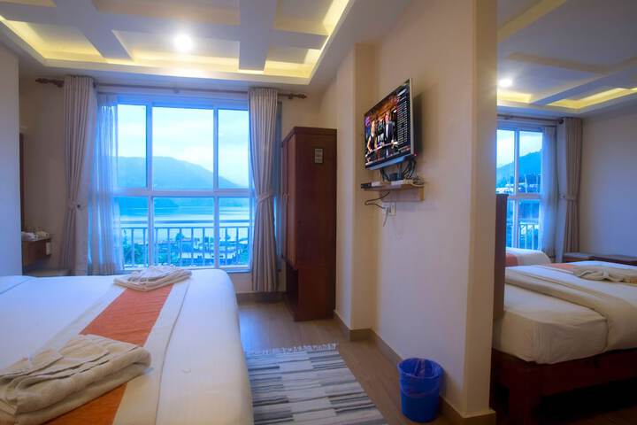Room 5 of 25