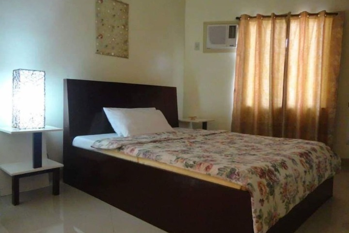 Room 16 of 42