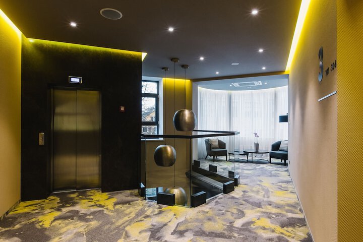 Hotel Interior 108 of 112