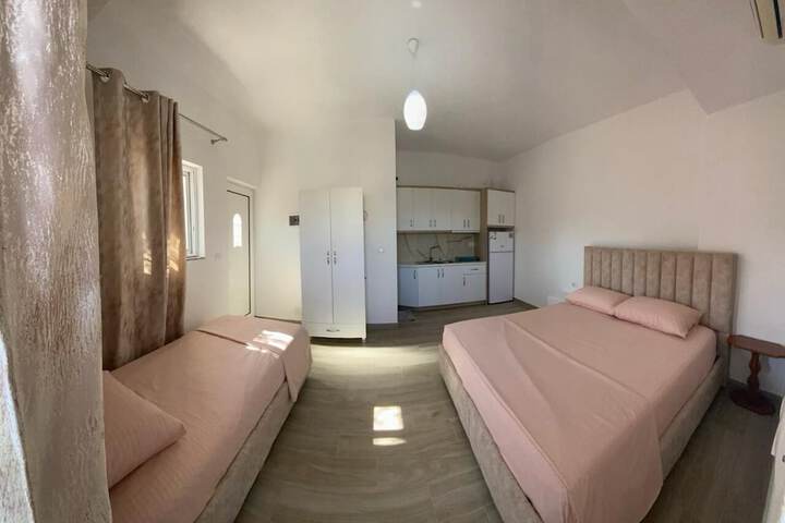 Room 9 of 23