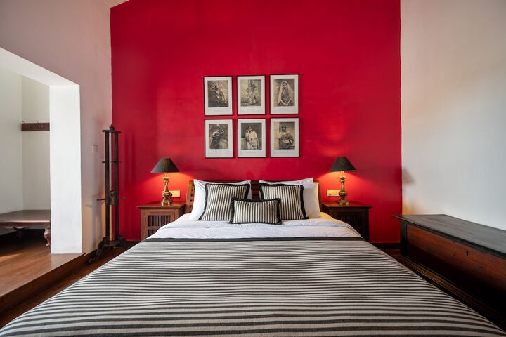 Room 8 of 31