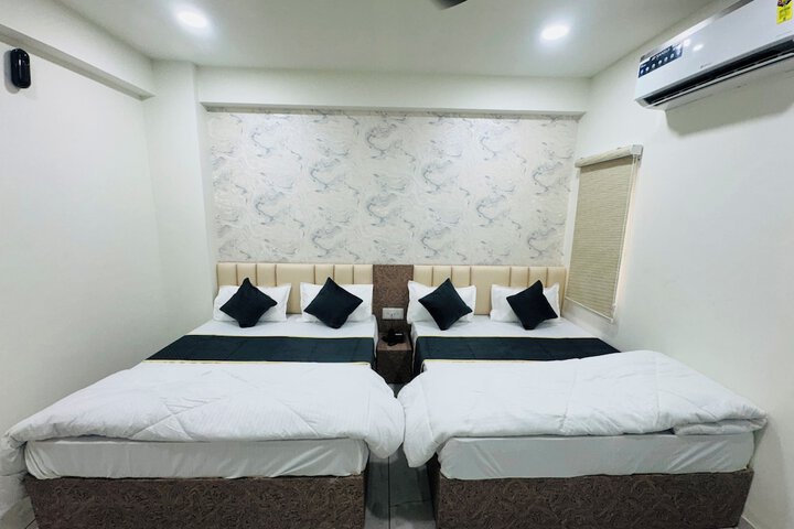 Room 17 of 21
