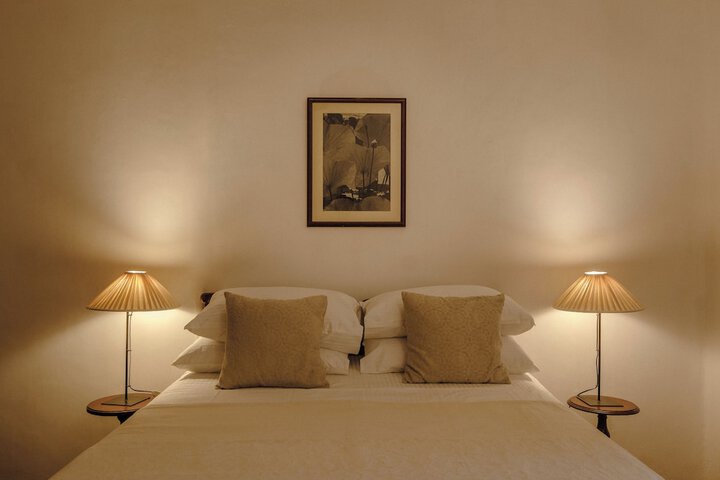 Room 2 of 60