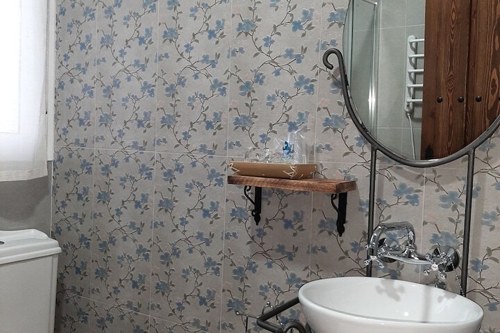 Room 35 of 47