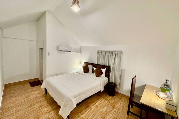 Room 78 of 151